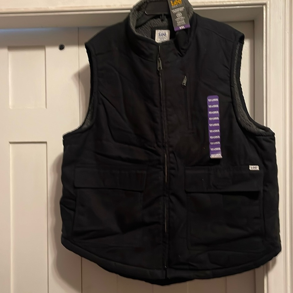 Lee Sherpa lined Men’s vest Size 2XL black & grey